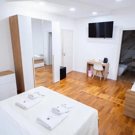 בית הארחה Amuri Luxury Centro