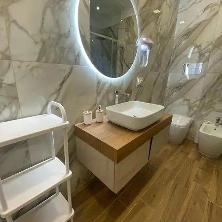 Amuri Luxury Centro ゲストハウス パレルモ